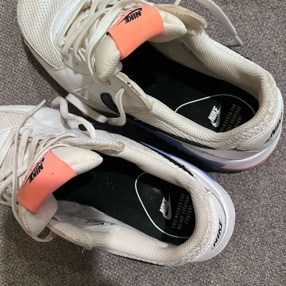 Nike Air Max Excee White Black Atomic Pink Women's Sz 10 Shoes DH1086-100 - Picture 4 of 6